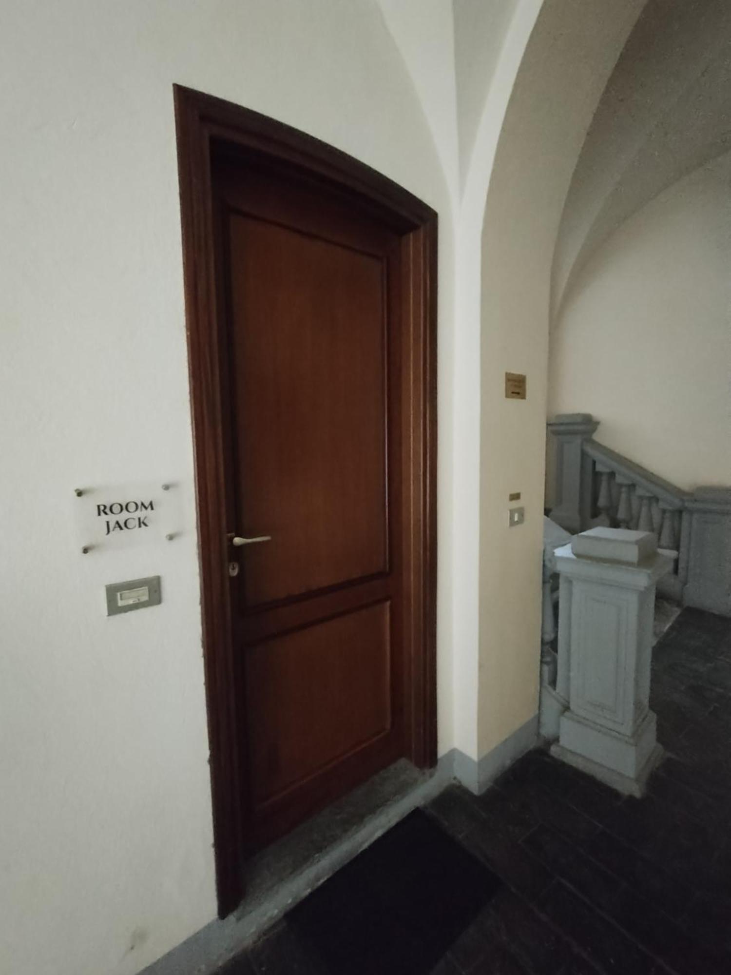 Palazzo Cusani Charming Rooms Vercelli Exteriér fotografie